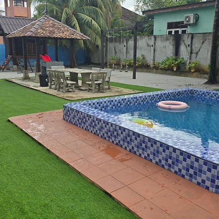 Casa Tiga Homestay Besut Kampung Kuala Besut Kültér fotó